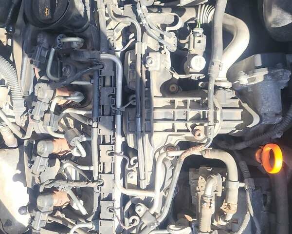 Чорний Фольксваген Туран, об'ємом двигуна 1.6 л та пробігом 195 тис. км за 10300 $, фото 9 на Automoto.ua