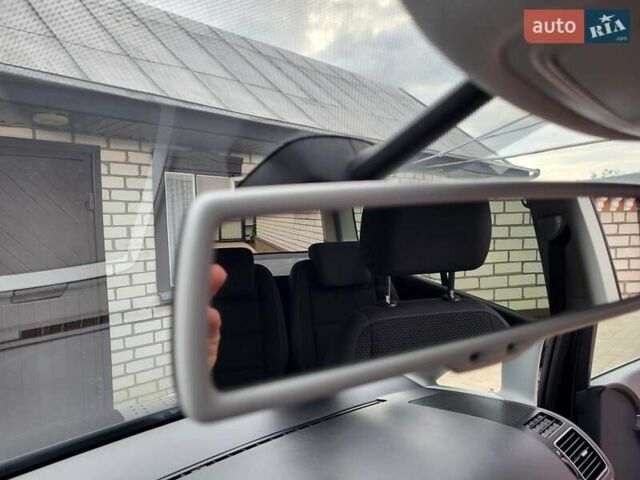 Черный Фольксваген Туран, объемом двигателя 1.6 л и пробегом 204 тыс. км за 11950 $, фото 101 на Automoto.ua