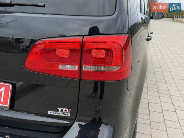 Черный Фольксваген Туран, объемом двигателя 1.6 л и пробегом 211 тыс. км за 11300 $, фото 35 на Automoto.ua