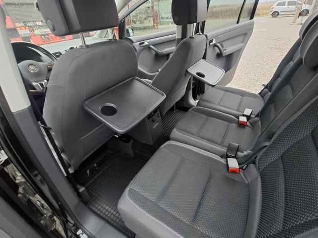 Черный Фольксваген Туран, объемом двигателя 2 л и пробегом 23 тыс. км за 14233 $, фото 3 на Automoto.ua