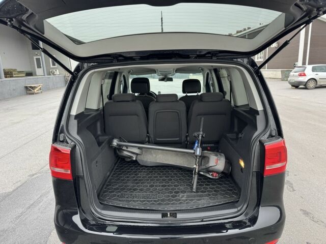 Чорний Фольксваген Туран, об'ємом двигуна 2 л та пробігом 265 тис. км за 12350 $, фото 13 на Automoto.ua