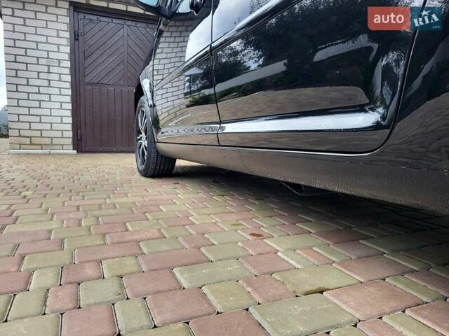 Черный Фольксваген Туран, объемом двигателя 1.6 л и пробегом 204 тыс. км за 11950 $, фото 40 на Automoto.ua