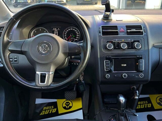 Черный Фольксваген Туран, объемом двигателя 1.6 л и пробегом 270 тыс. км за 11600 $, фото 15 на Automoto.ua