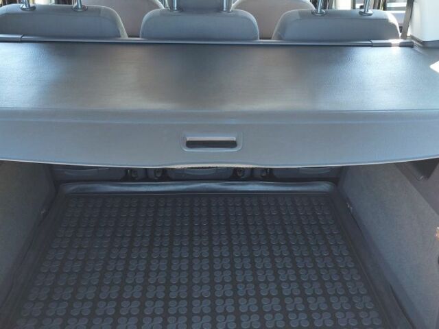 Черный Фольксваген Туран, объемом двигателя 0 л и пробегом 276 тыс. км за 10200 $, фото 15 на Automoto.ua