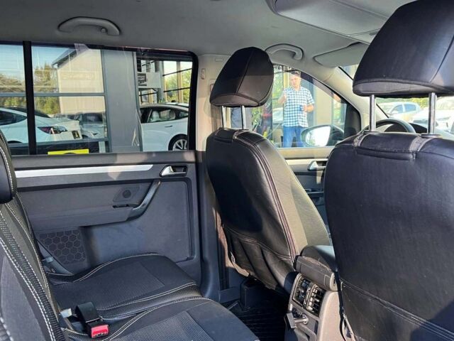 Черный Фольксваген Туран, объемом двигателя 1.6 л и пробегом 270 тыс. км за 11600 $, фото 21 на Automoto.ua