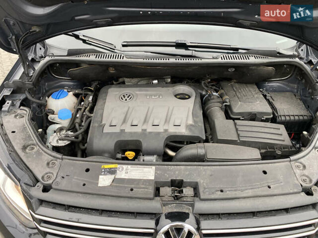Чорний Фольксваген Туран, об'ємом двигуна 1.97 л та пробігом 265 тис. км за 10900 $, фото 46 на Automoto.ua