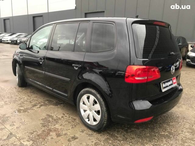 Черный Фольксваген Туран, объемом двигателя 1.6 л и пробегом 273 тыс. км за 11490 $, фото 4 на Automoto.ua
