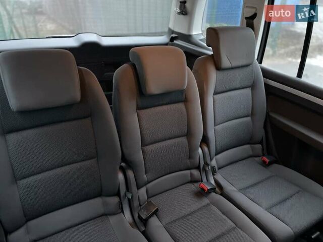 Чорний Фольксваген Туран, об'ємом двигуна 1.6 л та пробігом 231 тис. км за 11800 $, фото 52 на Automoto.ua