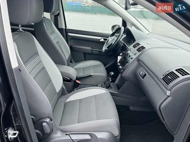 Чорний Фольксваген Туран, об'ємом двигуна 1.6 л та пробігом 201 тис. км за 12900 $, фото 20 на Automoto.ua