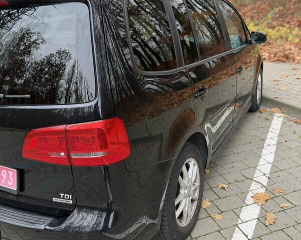 Чорний Фольксваген Туран, об'ємом двигуна 1.6 л та пробігом 243 тис. км за 8900 $, фото 8 на Automoto.ua