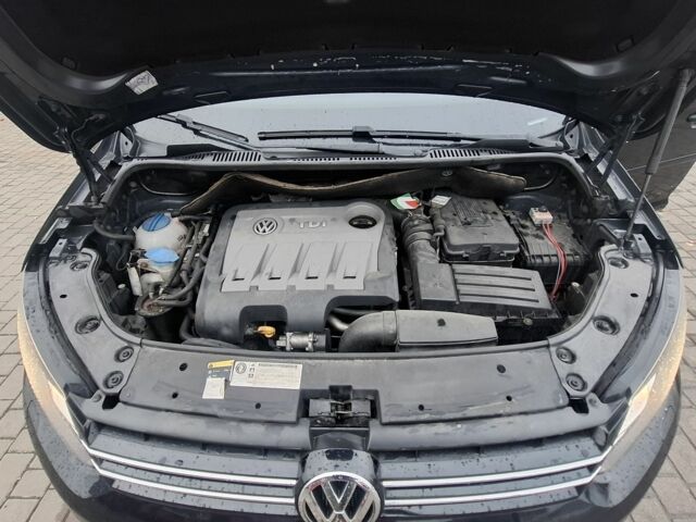 Черный Фольксваген Туран, объемом двигателя 2 л и пробегом 23 тыс. км за 14233 $, фото 9 на Automoto.ua