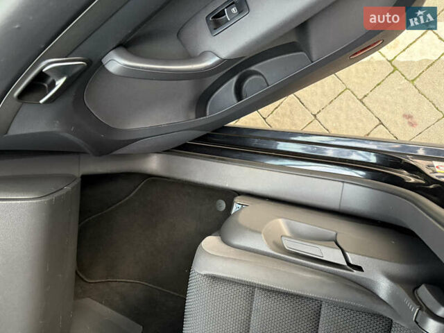 Чорний Фольксваген Туран, об'ємом двигуна 1.6 л та пробігом 243 тис. км за 8900 $, фото 21 на Automoto.ua