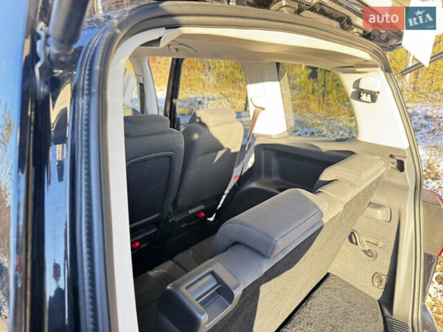 Черный Фольксваген Туран, объемом двигателя 2 л и пробегом 240 тыс. км за 12500 $, фото 9 на Automoto.ua