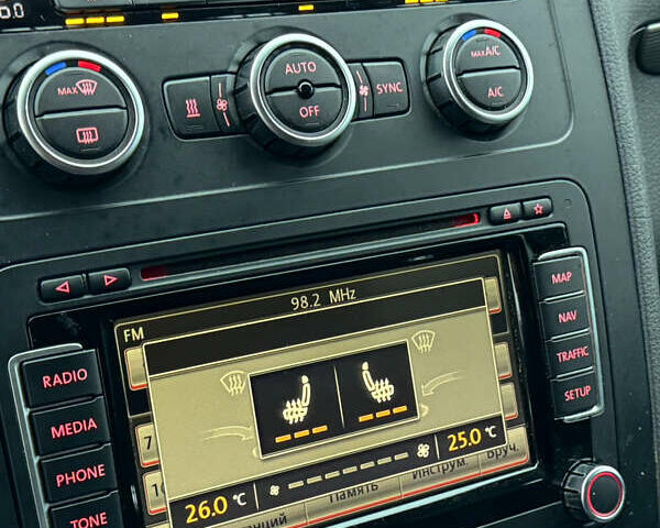 Черный Фольксваген Туран, объемом двигателя 2 л и пробегом 196 тыс. км за 14599 $, фото 59 на Automoto.ua