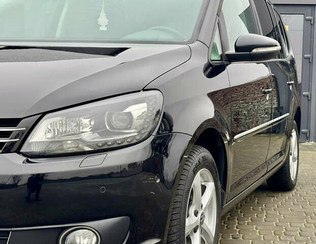 Черный Фольксваген Туран, объемом двигателя 2 л и пробегом 196 тыс. км за 14599 $, фото 12 на Automoto.ua