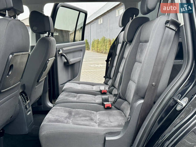 Черный Фольксваген Туран, объемом двигателя 2 л и пробегом 196 тыс. км за 14599 $, фото 34 на Automoto.ua