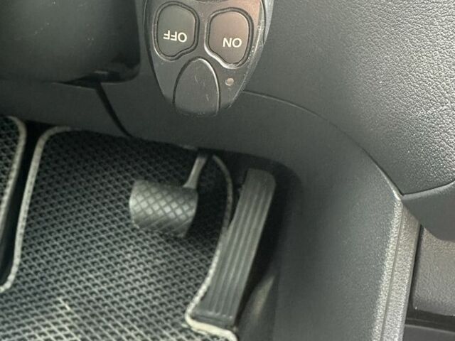 Черный Фольксваген Туран, объемом двигателя 2 л и пробегом 276 тыс. км за 14500 $, фото 8 на Automoto.ua