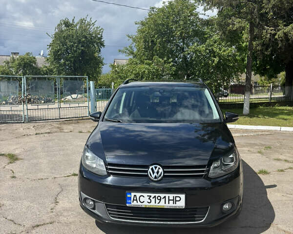 Черный Фольксваген Туран, объемом двигателя 1.6 л и пробегом 270 тыс. км за 10500 $, фото 11 на Automoto.ua