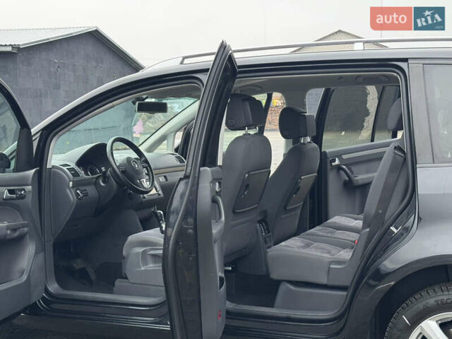 Черный Фольксваген Туран, объемом двигателя 2 л и пробегом 196 тыс. км за 14599 $, фото 33 на Automoto.ua