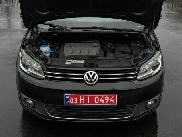 Черный Фольксваген Туран, объемом двигателя 2 л и пробегом 223 тыс. км за 13400 $, фото 18 на Automoto.ua