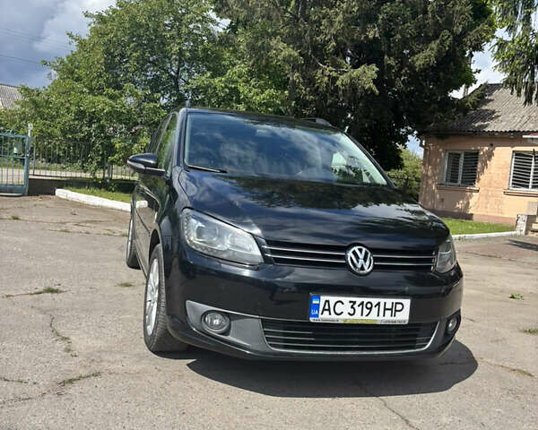 Черный Фольксваген Туран, объемом двигателя 1.6 л и пробегом 270 тыс. км за 10500 $, фото 12 на Automoto.ua