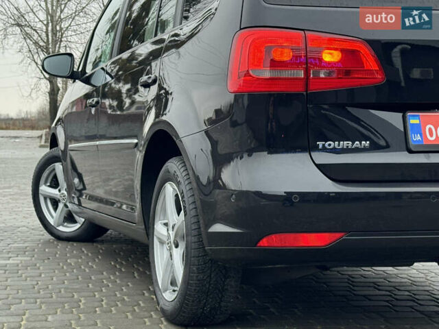 Черный Фольксваген Туран, объемом двигателя 2 л и пробегом 196 тыс. км за 14599 $, фото 29 на Automoto.ua