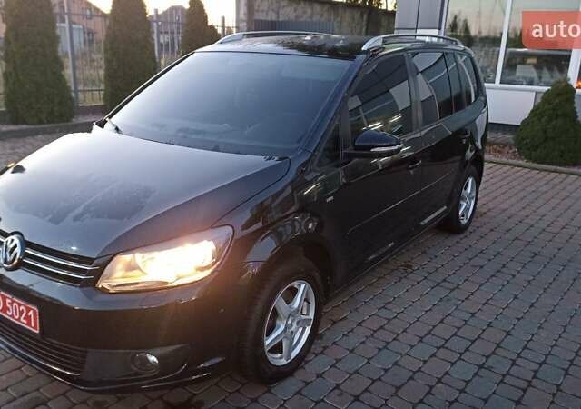 Черный Фольксваген Туран, объемом двигателя 1.6 л и пробегом 165 тыс. км за 13250 $, фото 57 на Automoto.ua