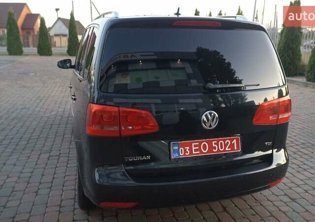 Черный Фольксваген Туран, объемом двигателя 1.6 л и пробегом 165 тыс. км за 13250 $, фото 17 на Automoto.ua