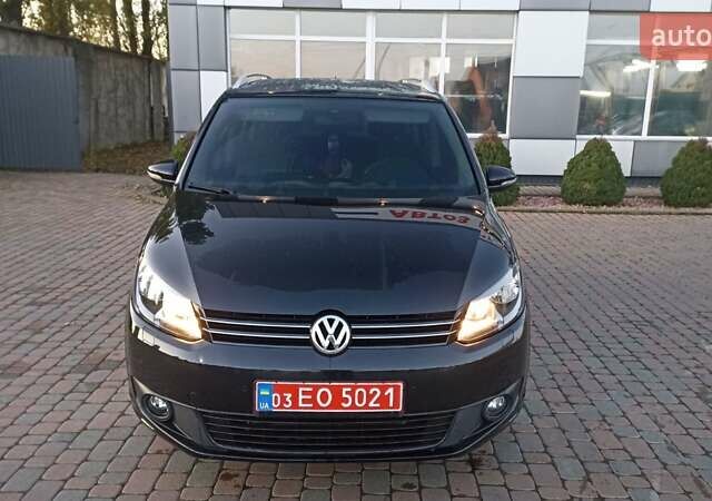 Черный Фольксваген Туран, объемом двигателя 1.6 л и пробегом 165 тыс. км за 13250 $, фото 6 на Automoto.ua