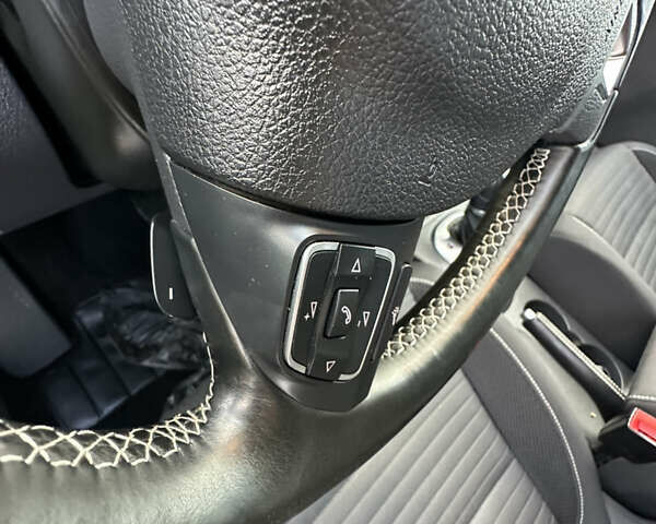 Черный Фольксваген Туран, объемом двигателя 1.97 л и пробегом 223 тыс. км за 13750 $, фото 14 на Automoto.ua