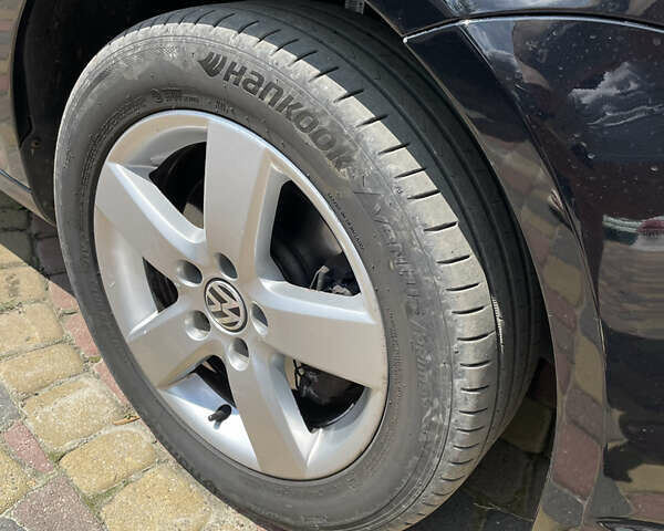 Чорний Фольксваген Туран, об'ємом двигуна 1.6 л та пробігом 253 тис. км за 12700 $, фото 17 на Automoto.ua