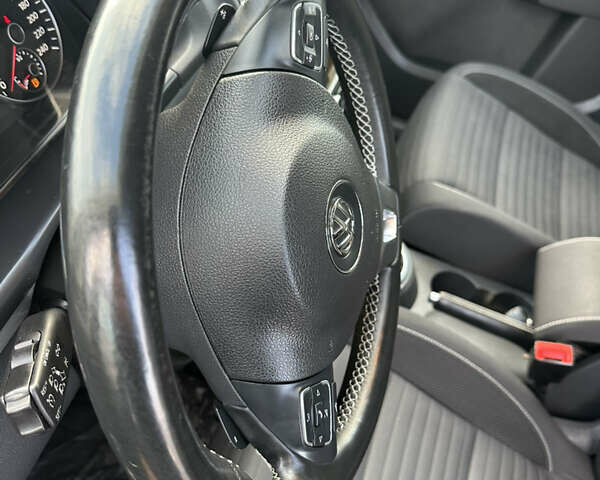 Черный Фольксваген Туран, объемом двигателя 1.97 л и пробегом 223 тыс. км за 13450 $, фото 16 на Automoto.ua