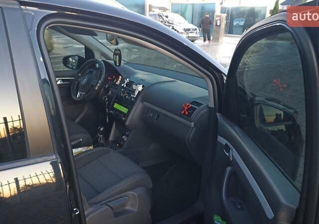 Черный Фольксваген Туран, объемом двигателя 1.6 л и пробегом 165 тыс. км за 13250 $, фото 30 на Automoto.ua