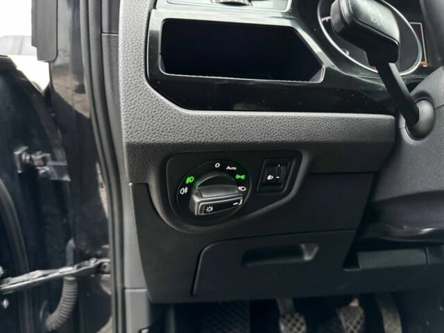 Черный Фольксваген Туран, объемом двигателя 2 л и пробегом 240 тыс. км за 12999 $, фото 9 на Automoto.ua