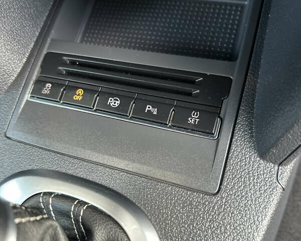 Черный Фольксваген Туран, объемом двигателя 1.97 л и пробегом 223 тыс. км за 13750 $, фото 28 на Automoto.ua