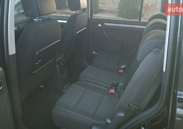 Черный Фольксваген Туран, объемом двигателя 1.6 л и пробегом 165 тыс. км за 13250 $, фото 35 на Automoto.ua