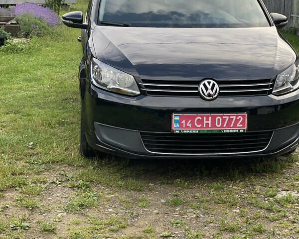 Чорний Фольксваген Туран, об'ємом двигуна 1.6 л та пробігом 253 тис. км за 12700 $, фото 2 на Automoto.ua