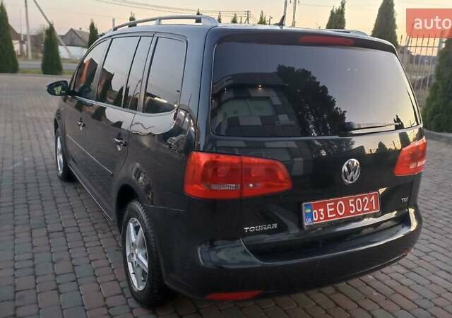 Черный Фольксваген Туран, объемом двигателя 1.6 л и пробегом 165 тыс. км за 13250 $, фото 18 на Automoto.ua