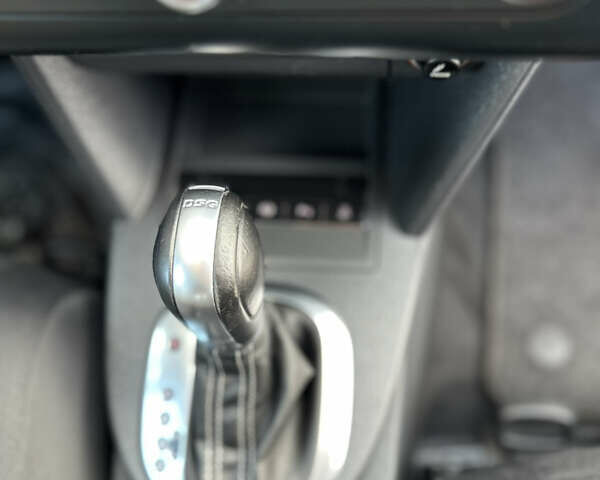 Черный Фольксваген Туран, объемом двигателя 1.97 л и пробегом 223 тыс. км за 13450 $, фото 26 на Automoto.ua