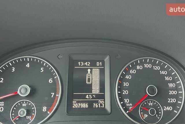 Черный Фольксваген Туран, объемом двигателя 1.4 л и пробегом 207 тыс. км за 10777 $, фото 84 на Automoto.ua