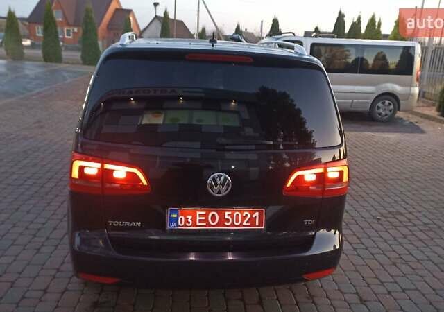 Черный Фольксваген Туран, объемом двигателя 1.6 л и пробегом 165 тыс. км за 13250 $, фото 46 на Automoto.ua