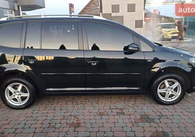 Черный Фольксваген Туран, объемом двигателя 1.6 л и пробегом 165 тыс. км за 13250 $, фото 5 на Automoto.ua