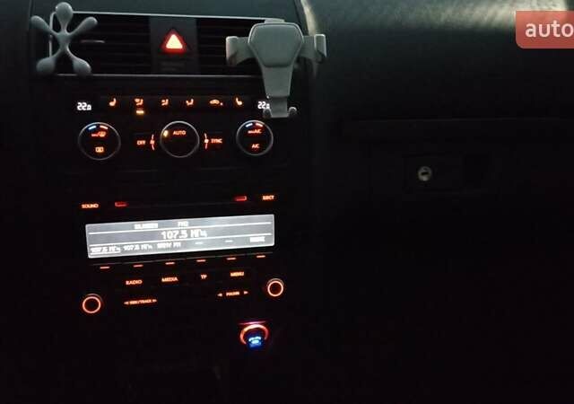 Черный Фольксваген Туран, объемом двигателя 1.6 л и пробегом 165 тыс. км за 13250 $, фото 88 на Automoto.ua