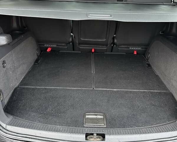 Чорний Фольксваген Туран, об'ємом двигуна 2 л та пробігом 248 тис. км за 13150 $, фото 25 на Automoto.ua