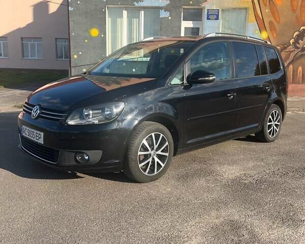 Черный Фольксваген Туран, объемом двигателя 1.6 л и пробегом 295 тыс. км за 12100 $, фото 23 на Automoto.ua