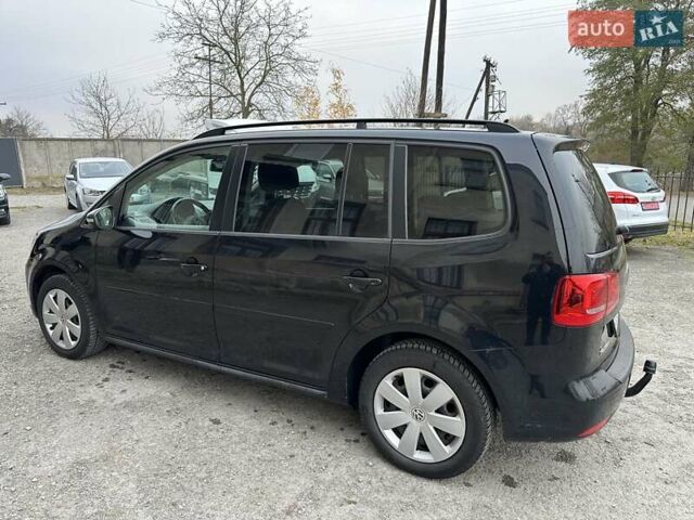 Чорний Фольксваген Туран, об'ємом двигуна 2 л та пробігом 248 тис. км за 13150 $, фото 4 на Automoto.ua