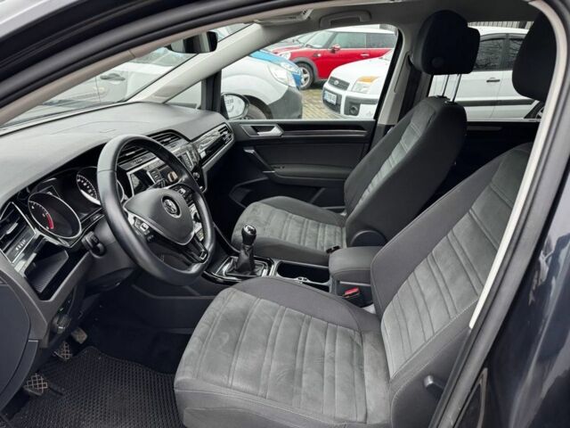 Черный Фольксваген Туран, объемом двигателя 2 л и пробегом 240 тыс. км за 12999 $, фото 7 на Automoto.ua