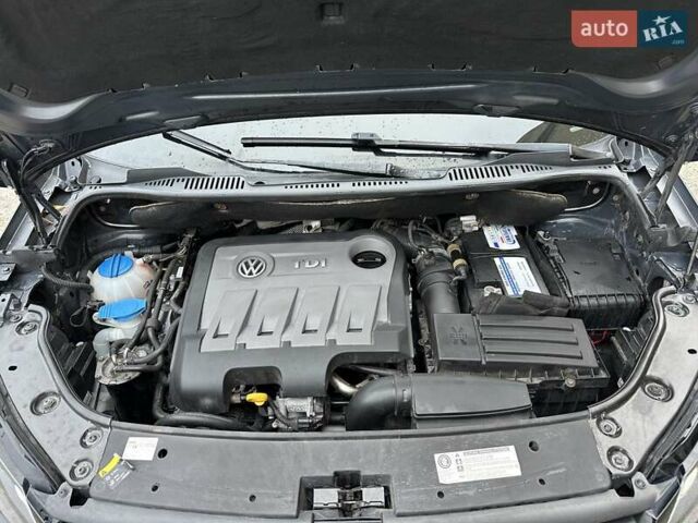 Чорний Фольксваген Туран, об'ємом двигуна 2 л та пробігом 248 тис. км за 13150 $, фото 30 на Automoto.ua