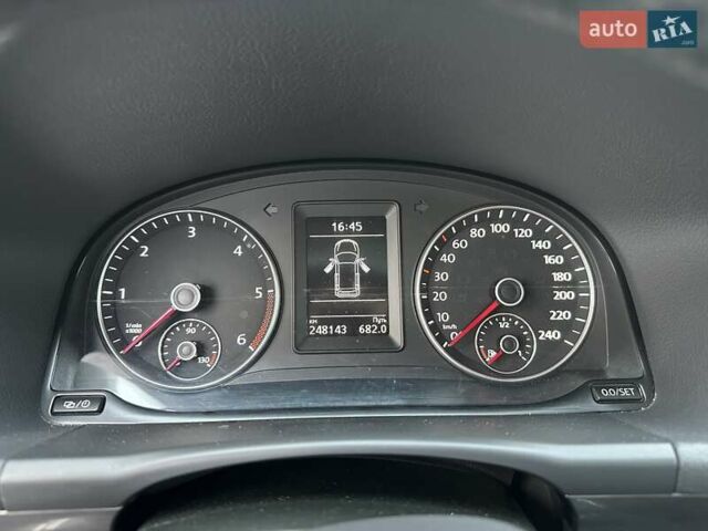 Чорний Фольксваген Туран, об'ємом двигуна 2 л та пробігом 248 тис. км за 13150 $, фото 20 на Automoto.ua
