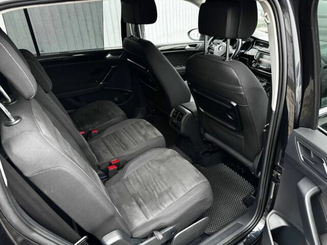 Черный Фольксваген Туран, объемом двигателя 2 л и пробегом 240 тыс. км за 12999 $, фото 16 на Automoto.ua